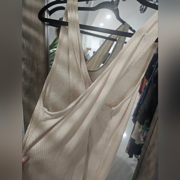 Sleeve less cross back knit dress SZ: Small - Picture 4 of 6